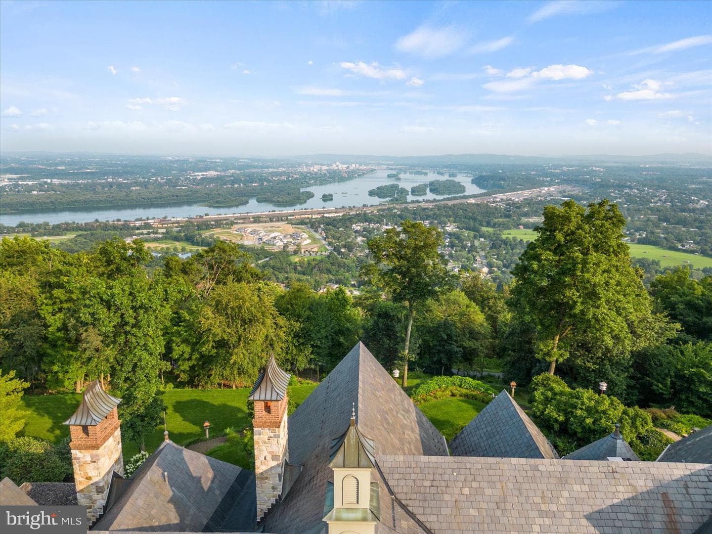 300 River Bend Drive photo 11