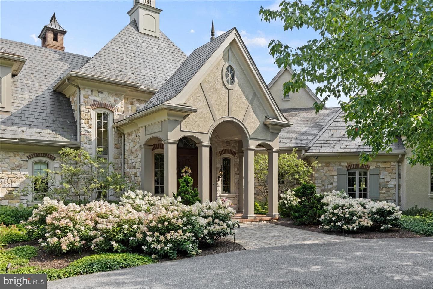 300 River Bend Drive photo 14