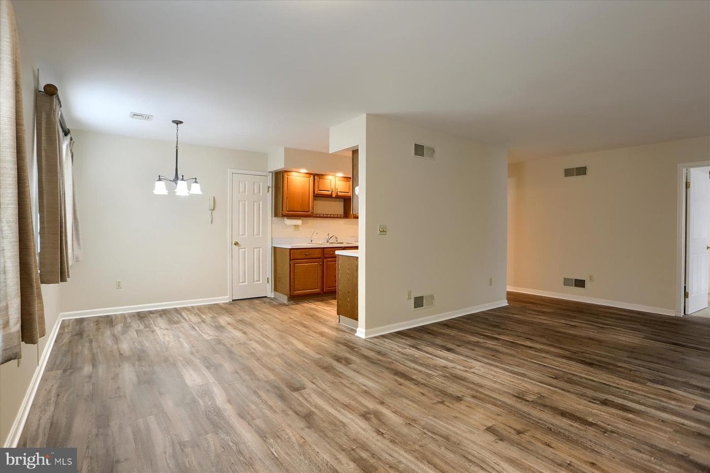 24 Garland Court photo 10