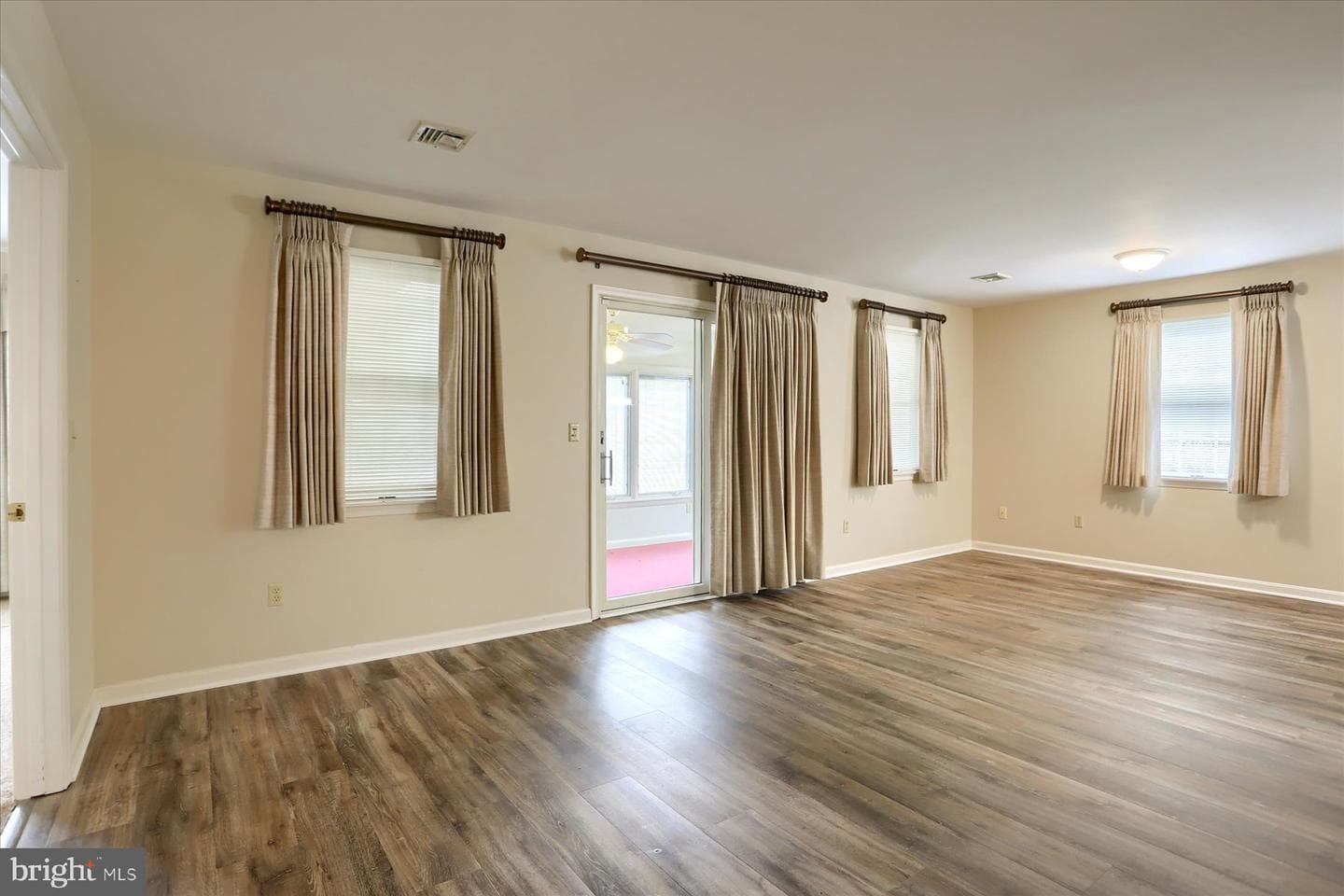 24 Garland Court photo 13