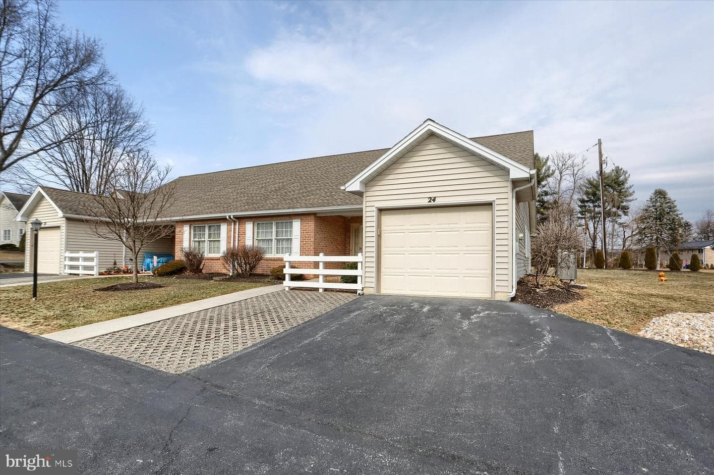 24 Garland Court photo 2