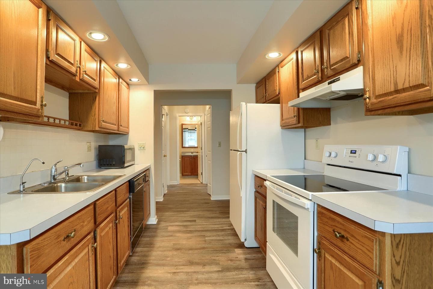 24 Garland Court photo 7