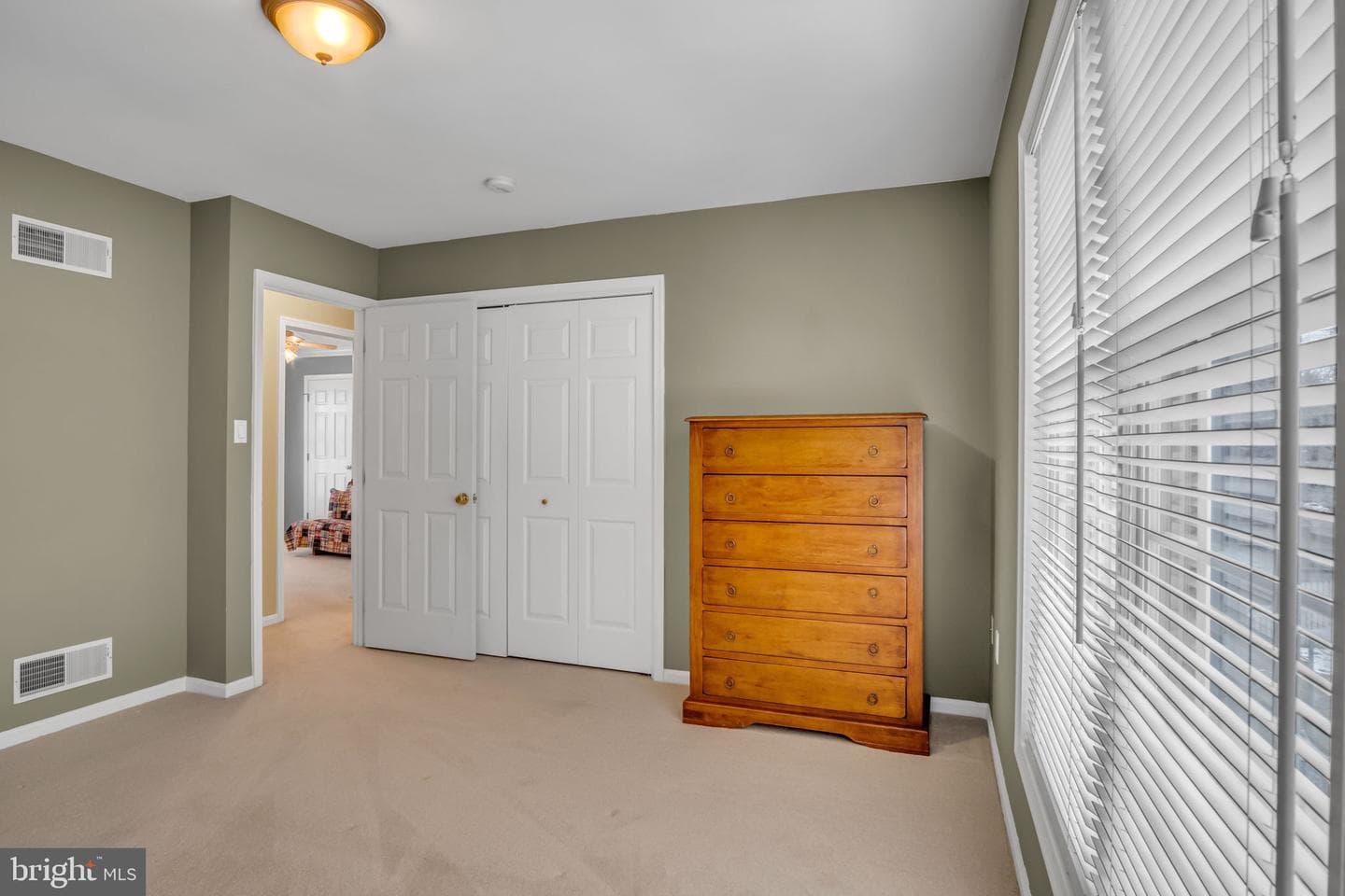 203 Saint James Court photo 33