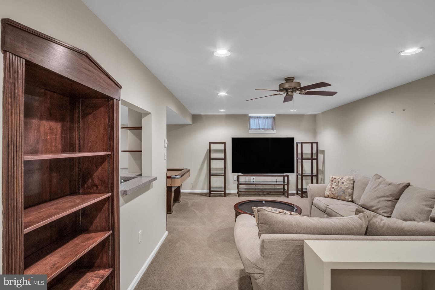 203 Saint James Court photo 37