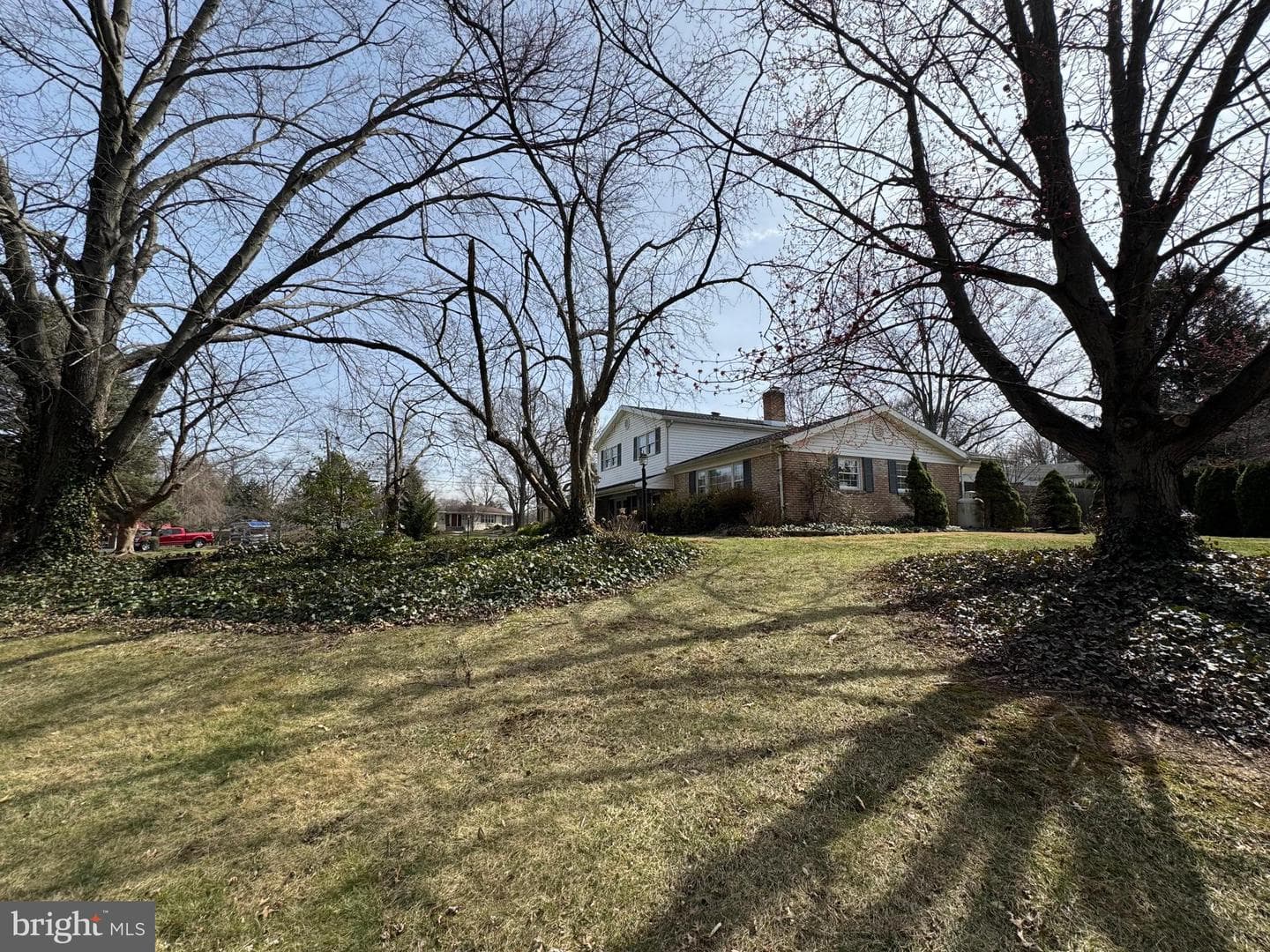 500 Belvedere Street photo 3