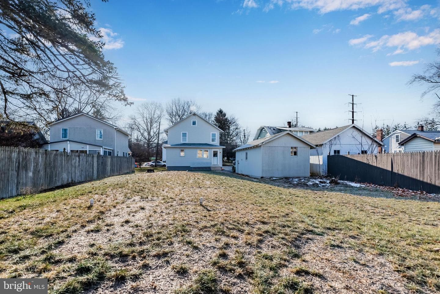 826 W Trindle Road photo 22