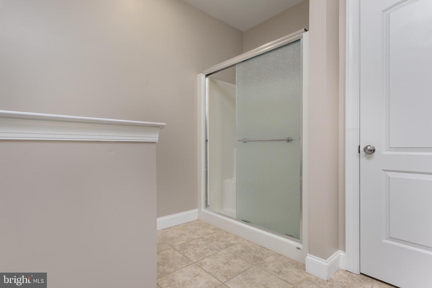 10 Jamestown Square photo 25