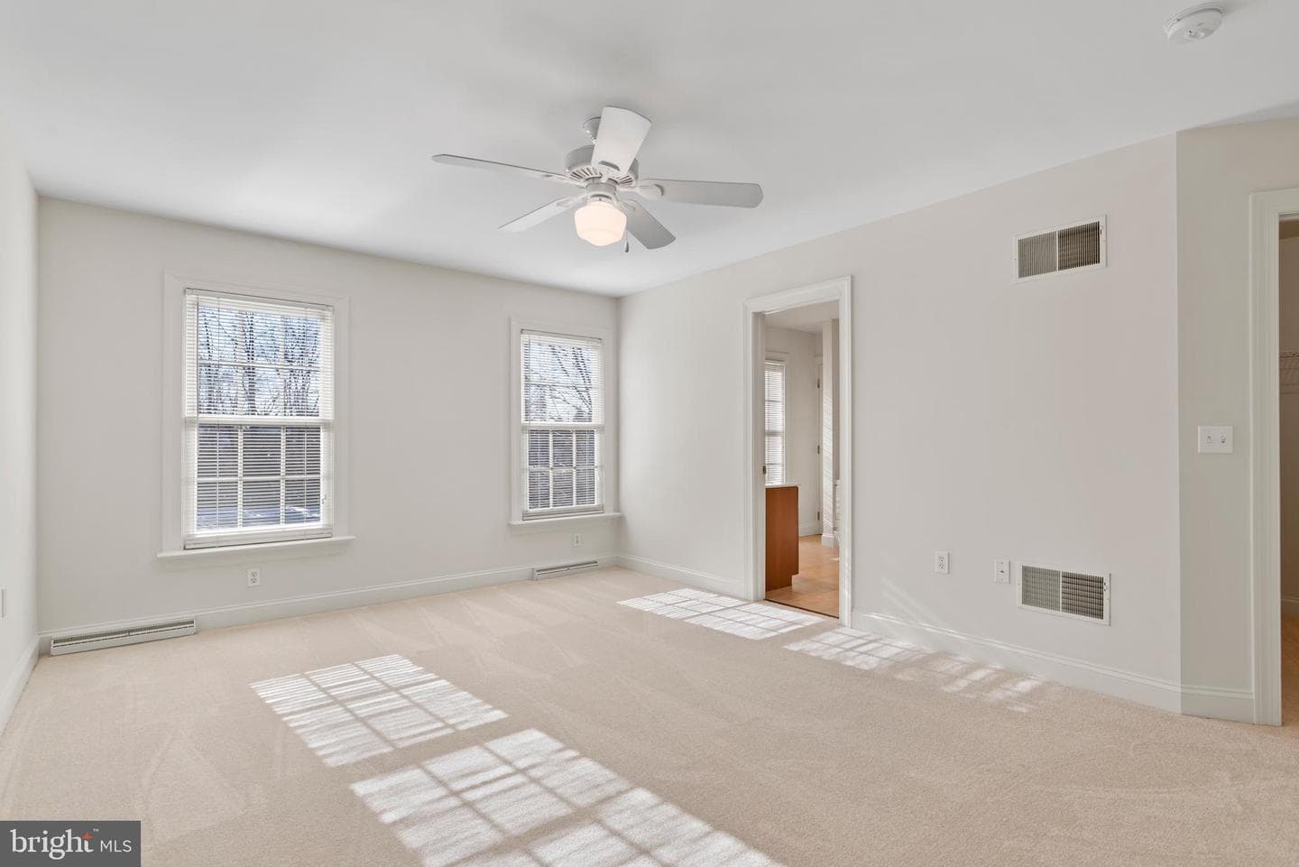 203 Friar Court photo 22