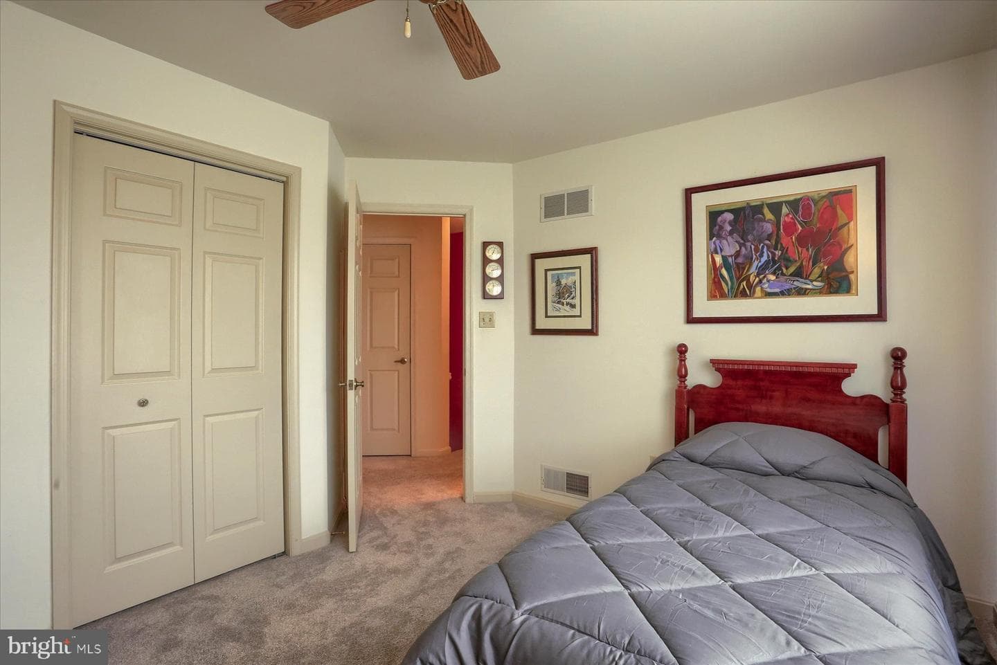 5566 Moreland Court photo 15