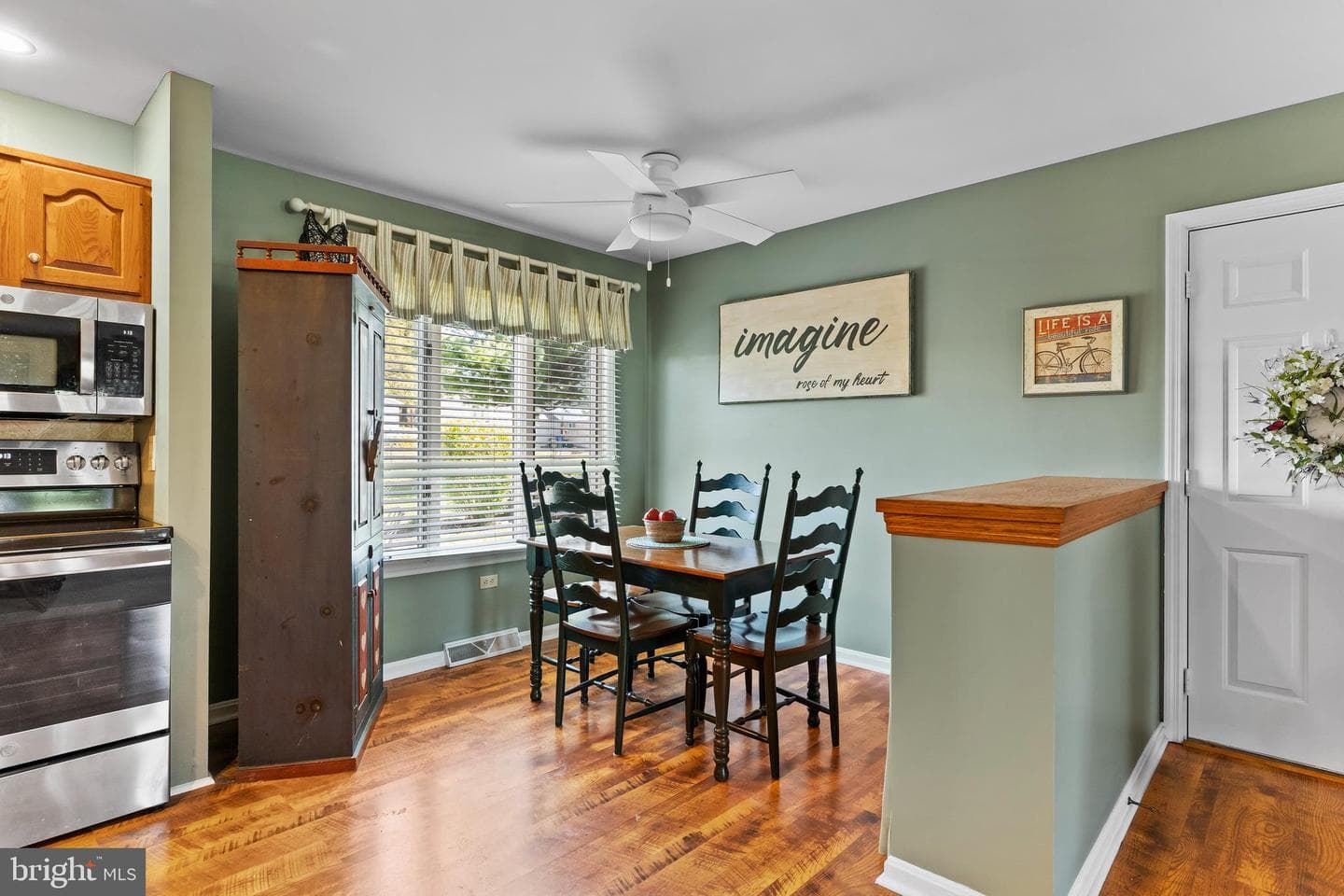 497 Glenn Street photo 13