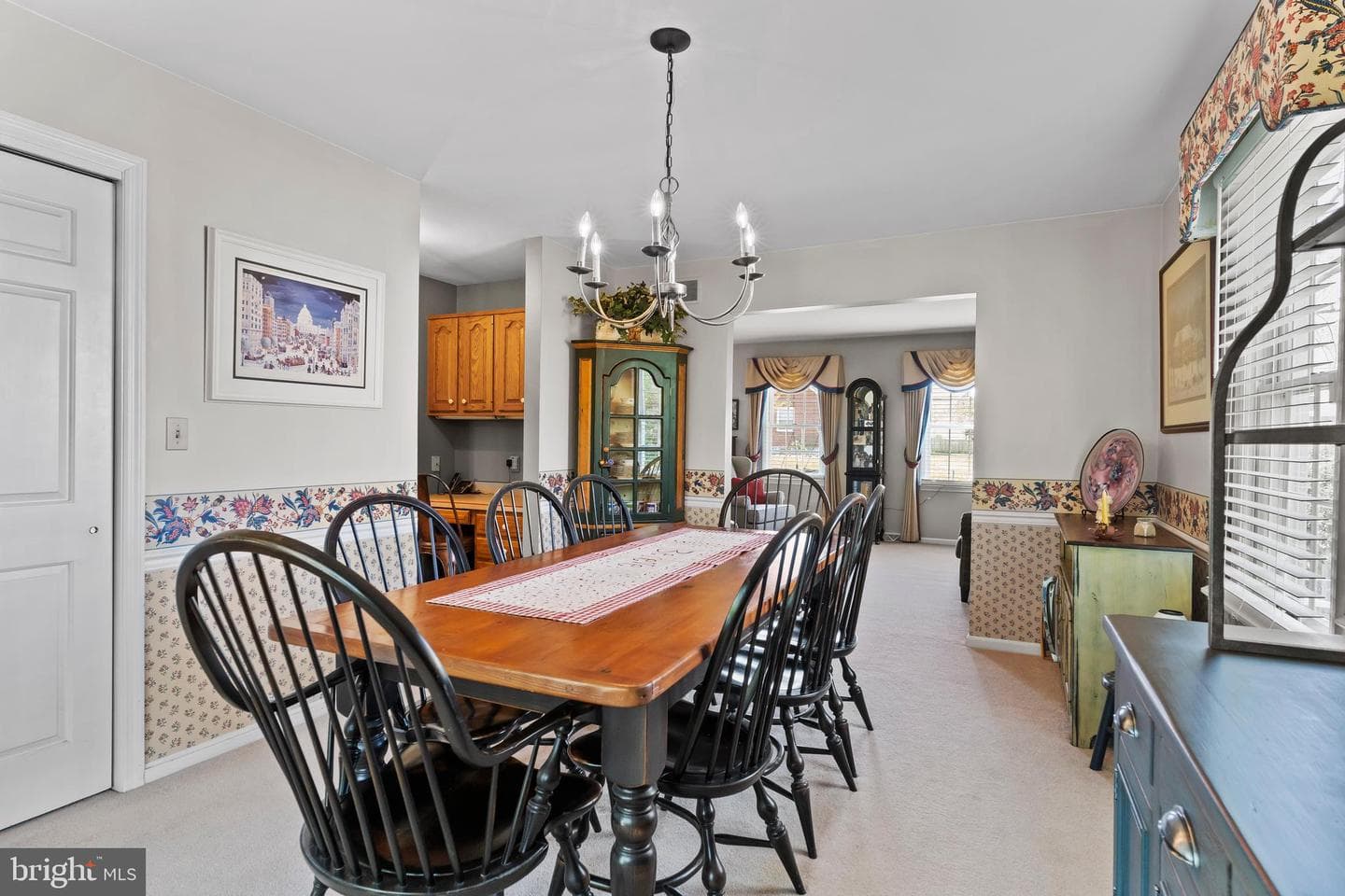 497 Glenn Street photo 18