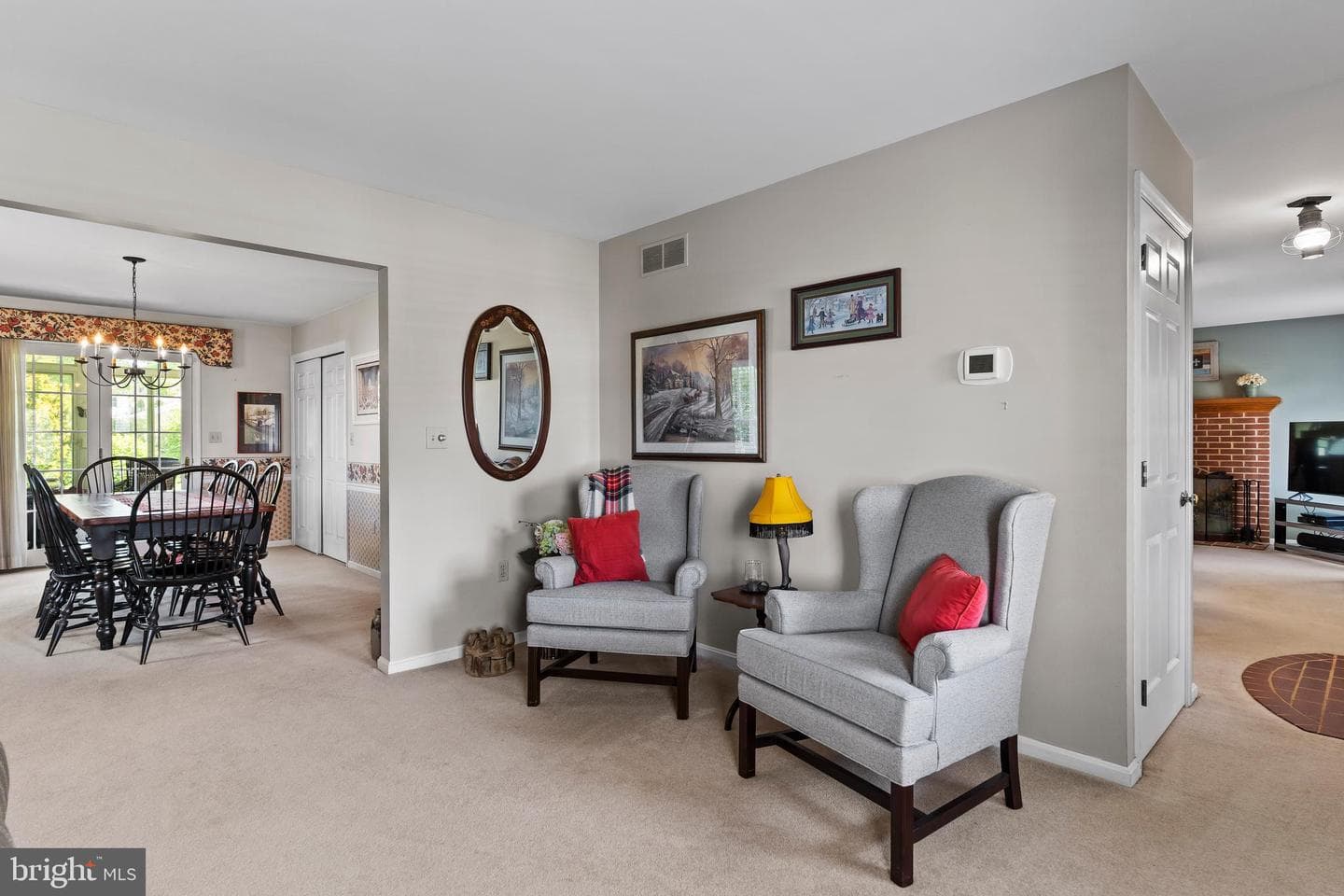 497 Glenn Street photo 22