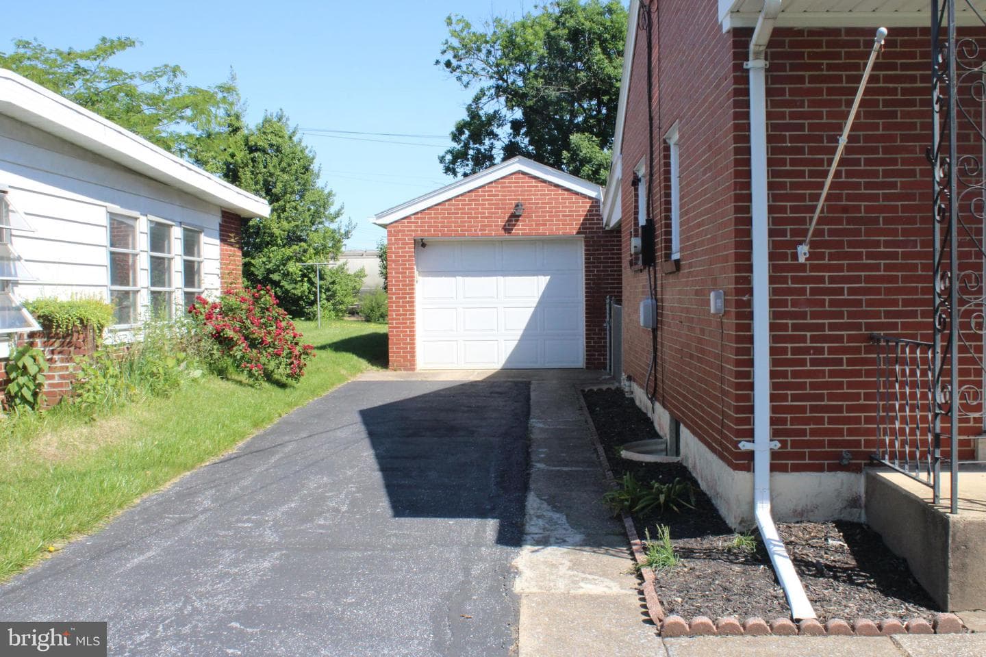 2900 Morningside Drive photo 3