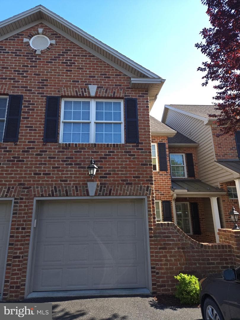 5150 Mendenhall Drive photo 2