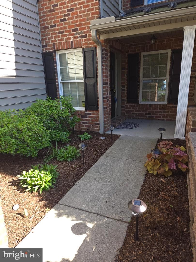 5150 Mendenhall Drive photo 4