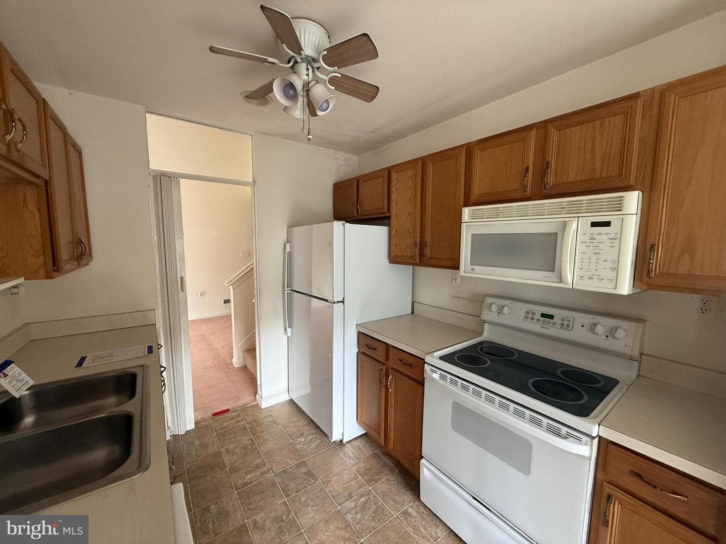 87 Courtyard Drive photo 13