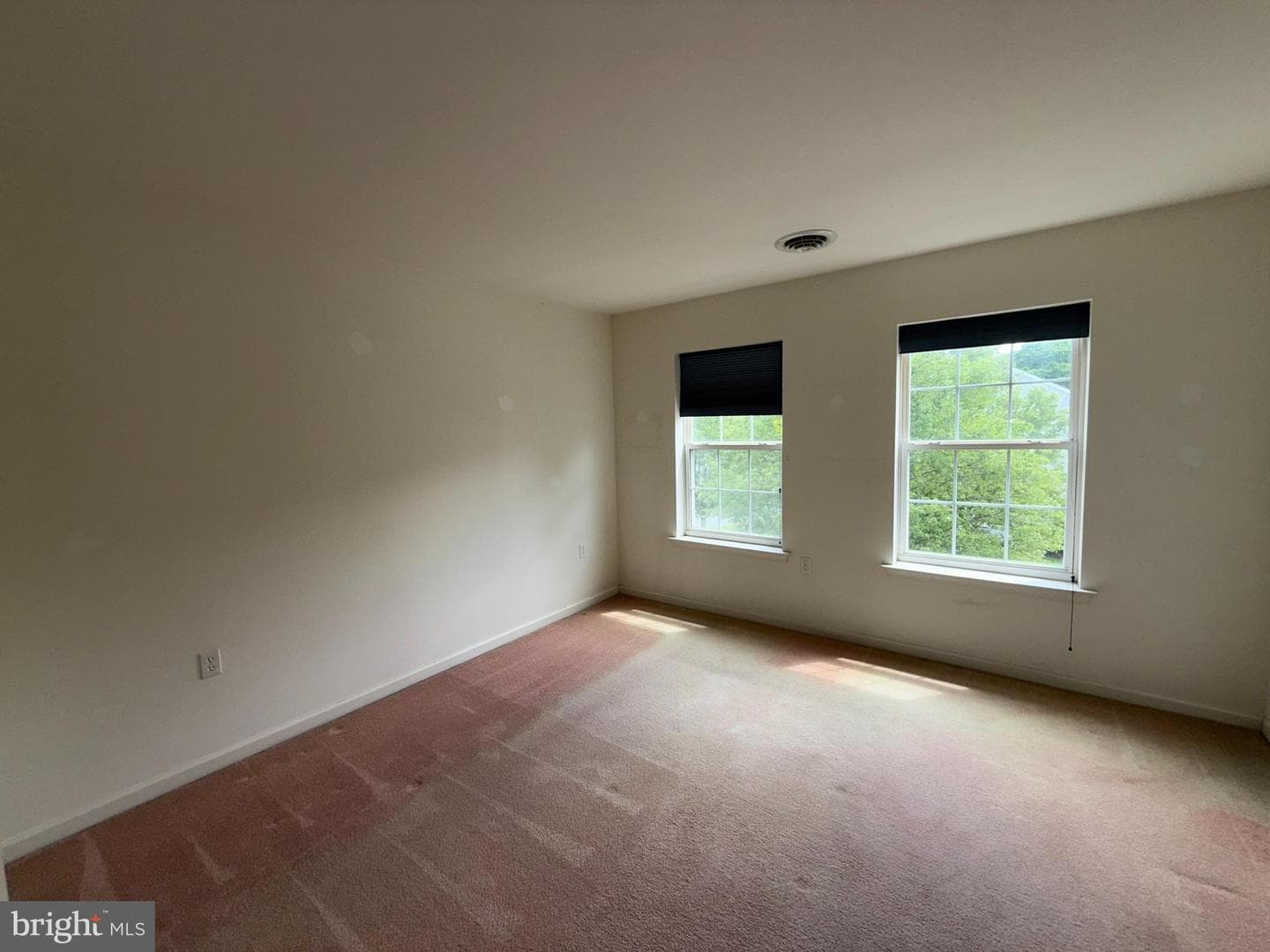 87 Courtyard Drive photo 27