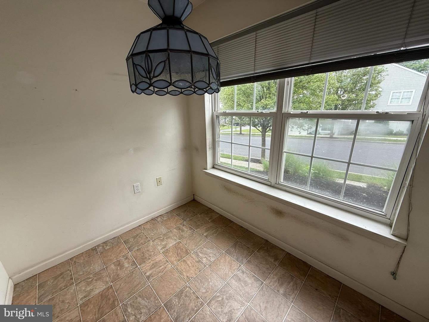87 Courtyard Drive photo 7