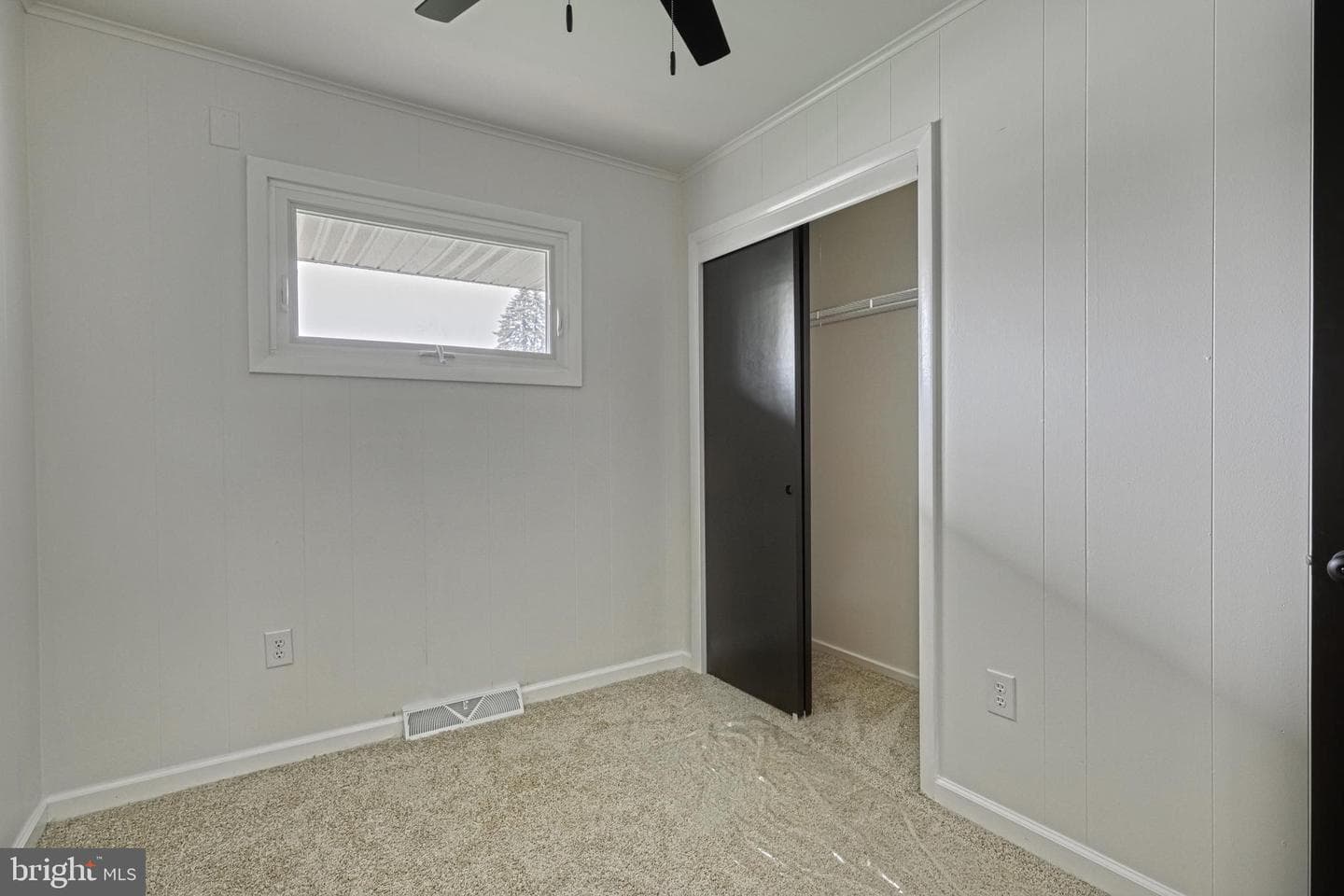 120 Winston Drive photo 32