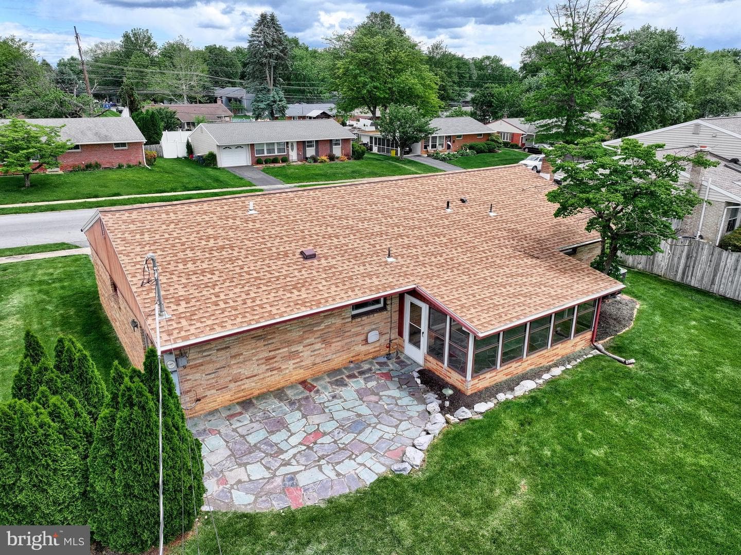 120 Winston Drive photo 62