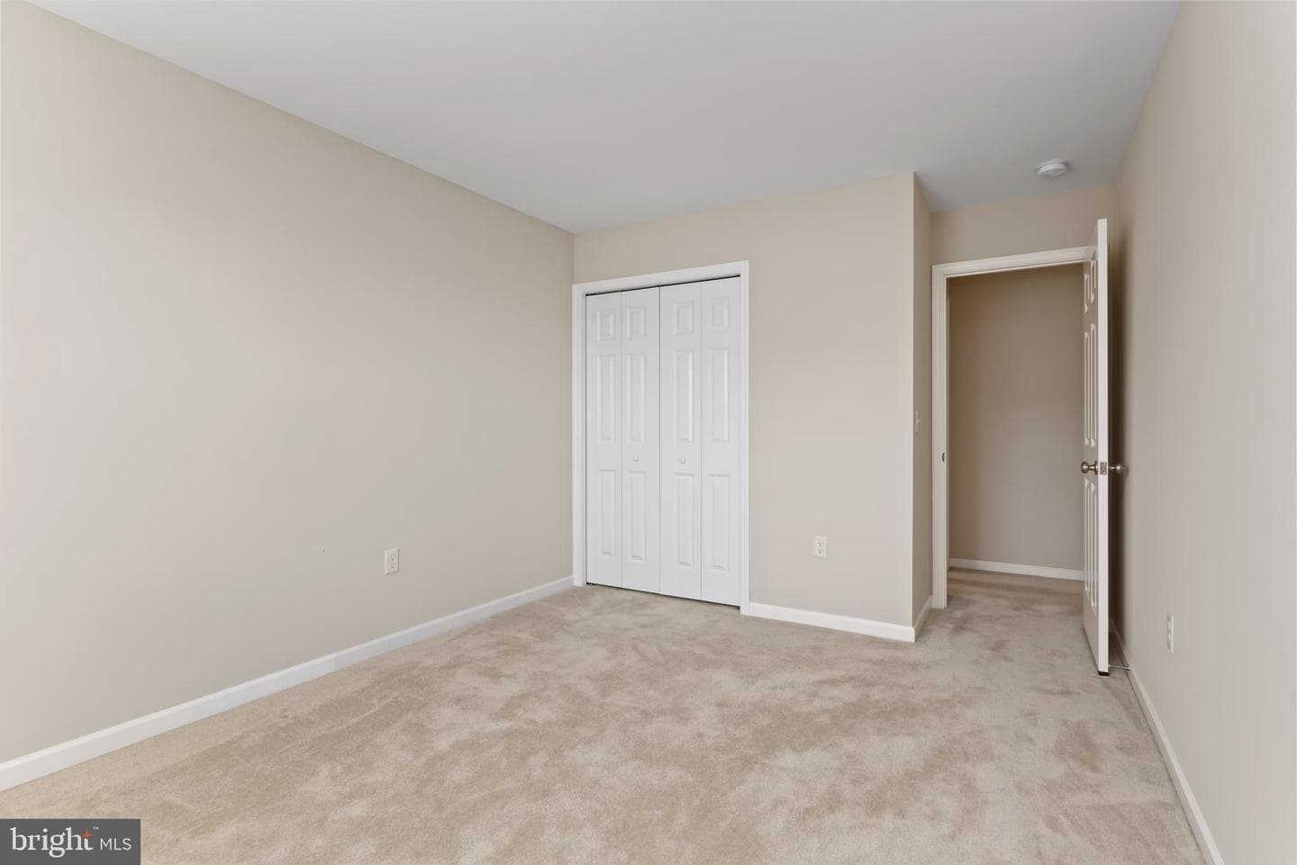 1770 Fairbank Lane photo 21