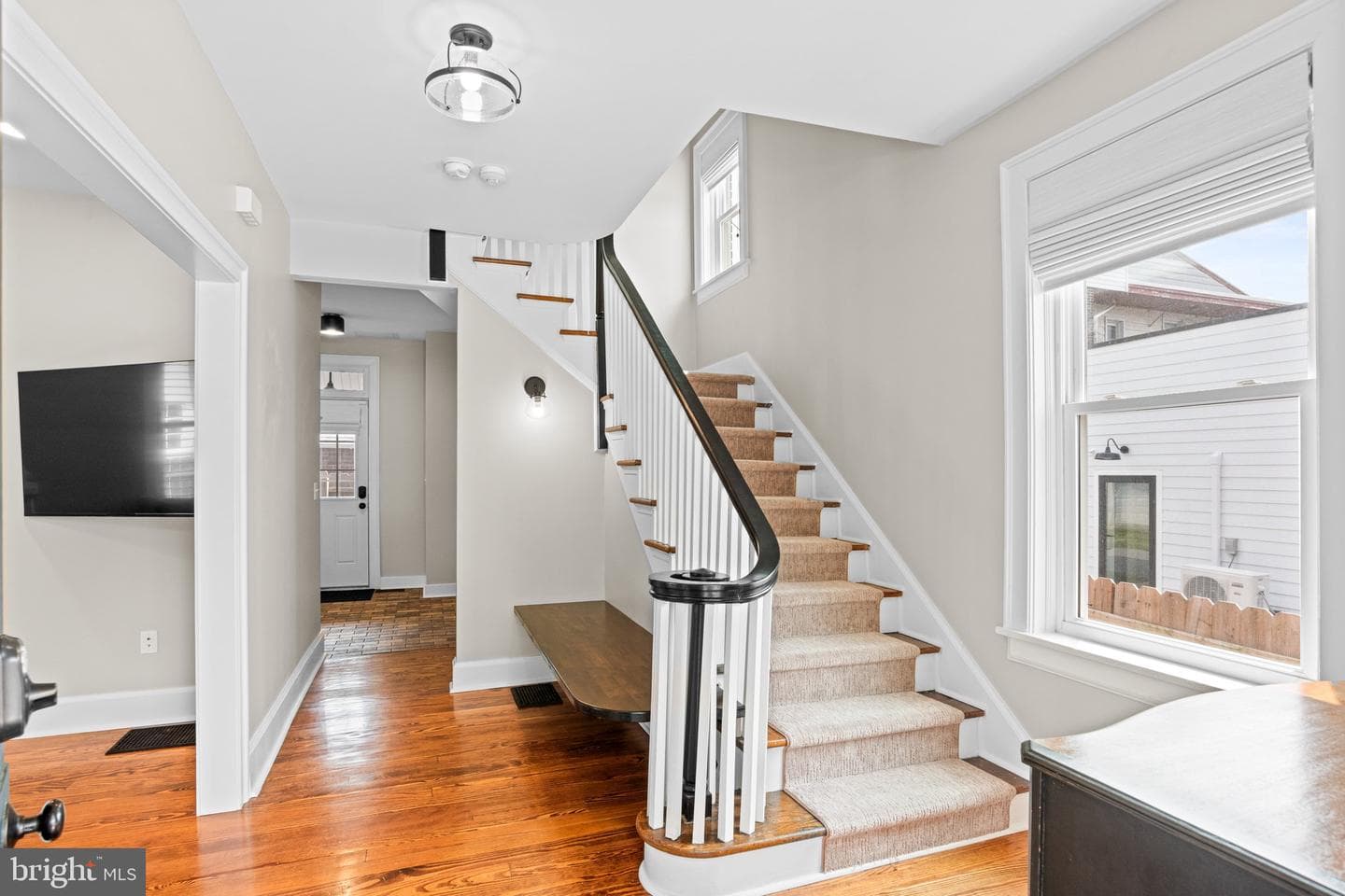 506 W High Street photo 6