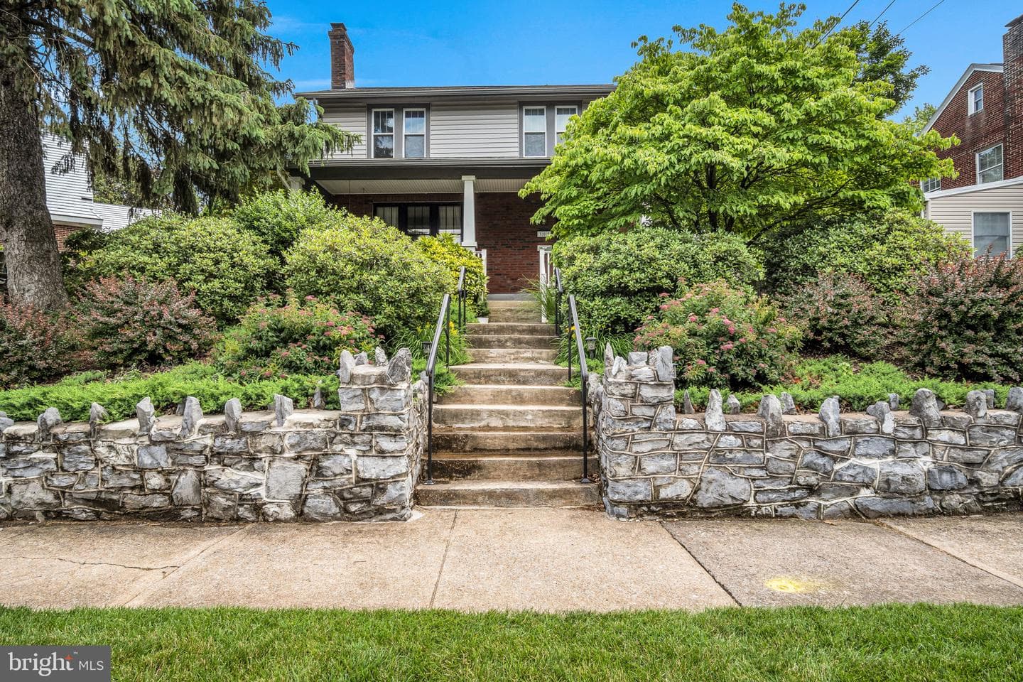 302 Bailey Street photo 1