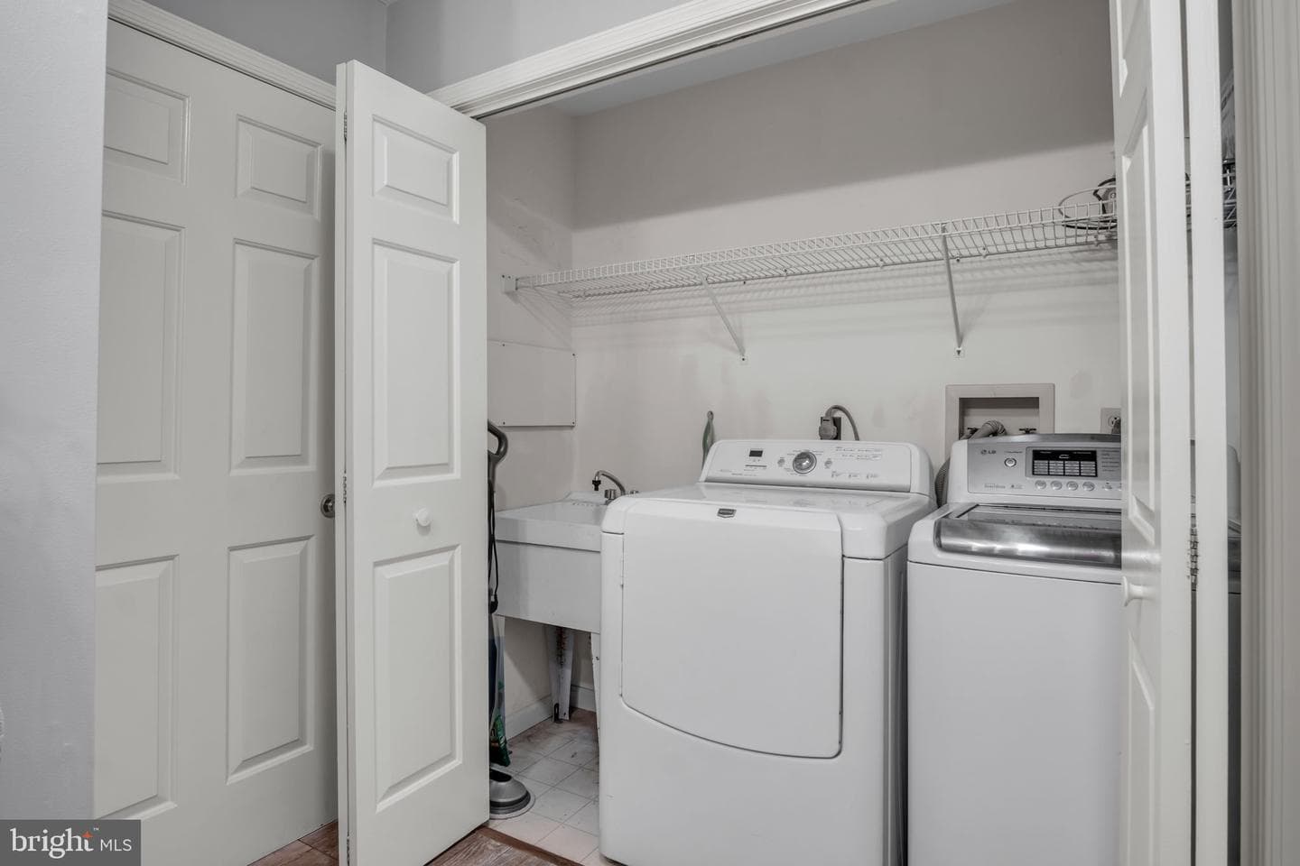 1232 Highlander Way photo 13