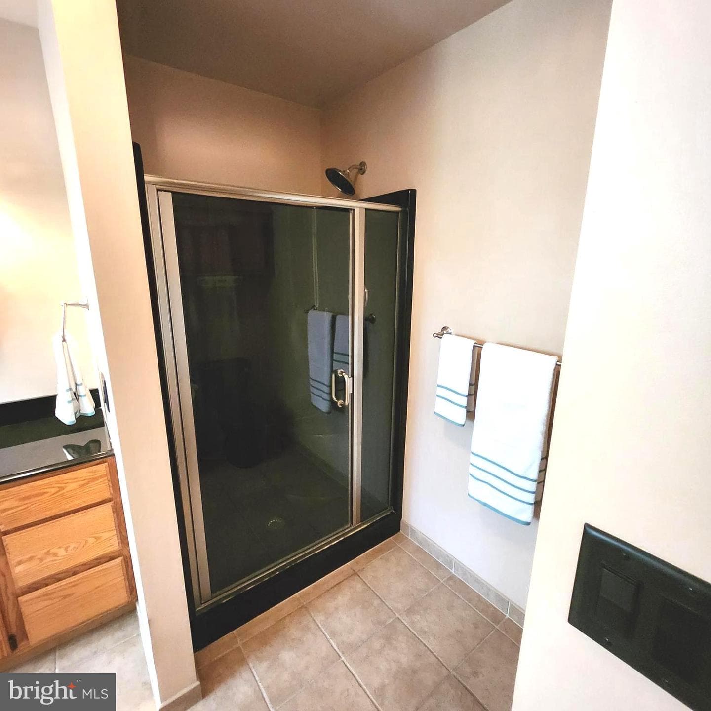 1455 Maplewood Drive photo 21