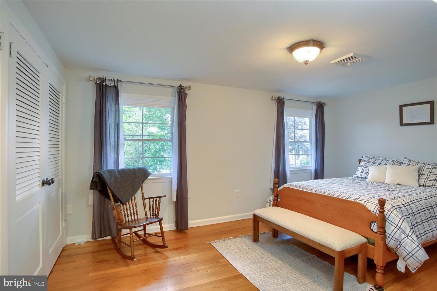 10 E Ridge Street photo 22
