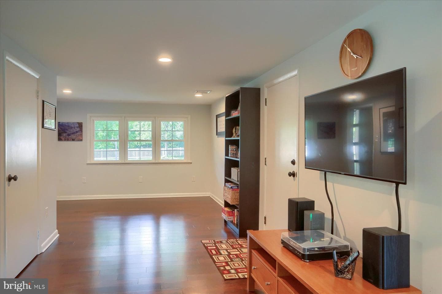 10 E Ridge Street photo 23