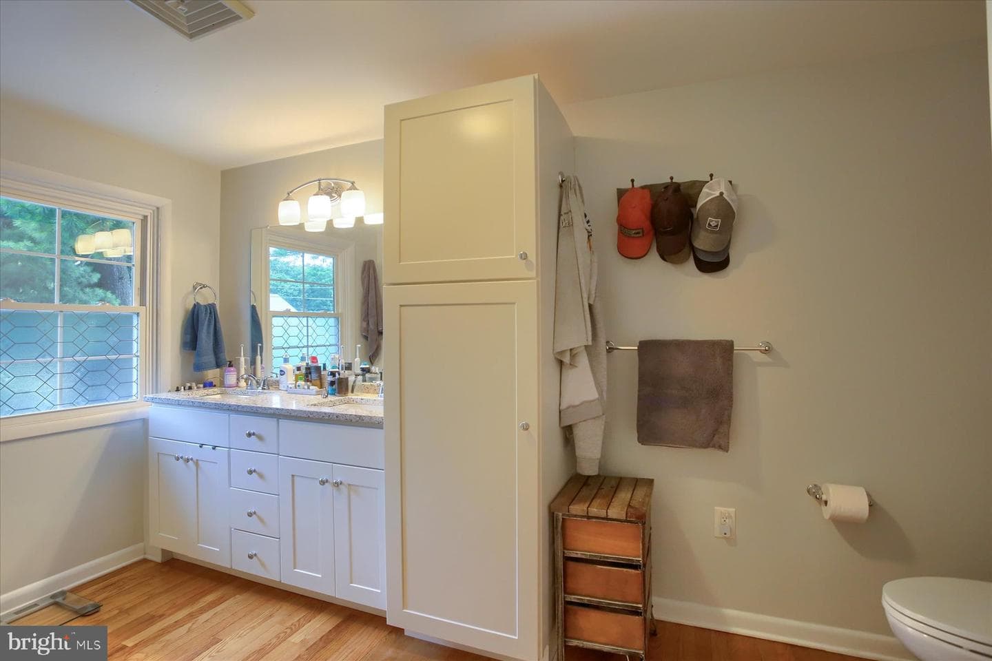 10 E Ridge Street photo 31