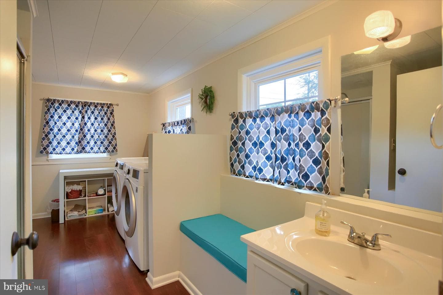 10 E Ridge Street photo 40