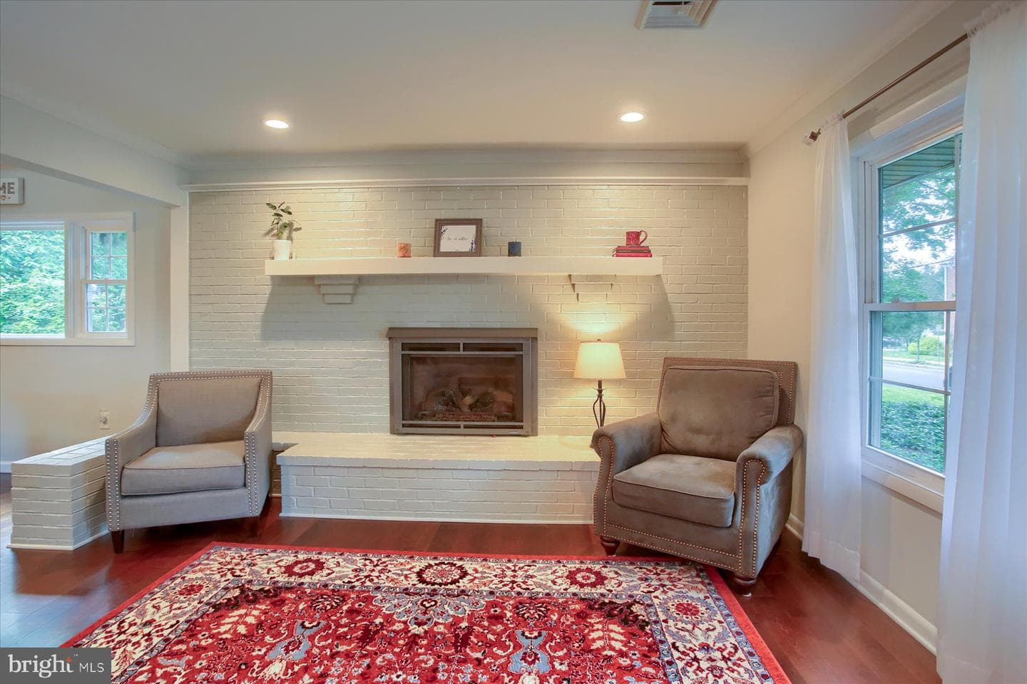 10 E Ridge Street photo 9
