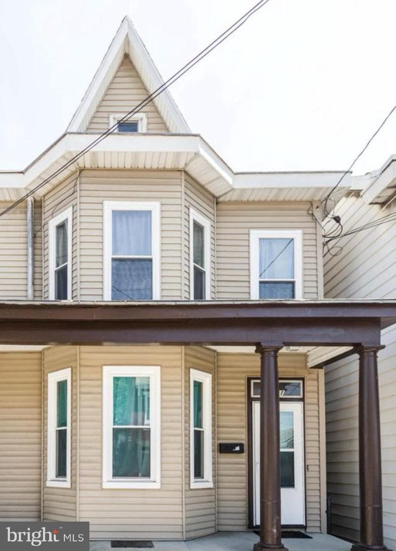 421 N Hanover Street photo 1