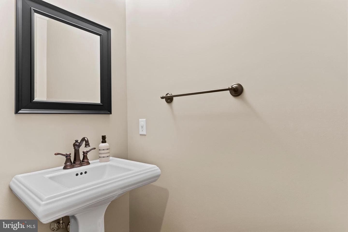 2365 Woodstream Way photo 41