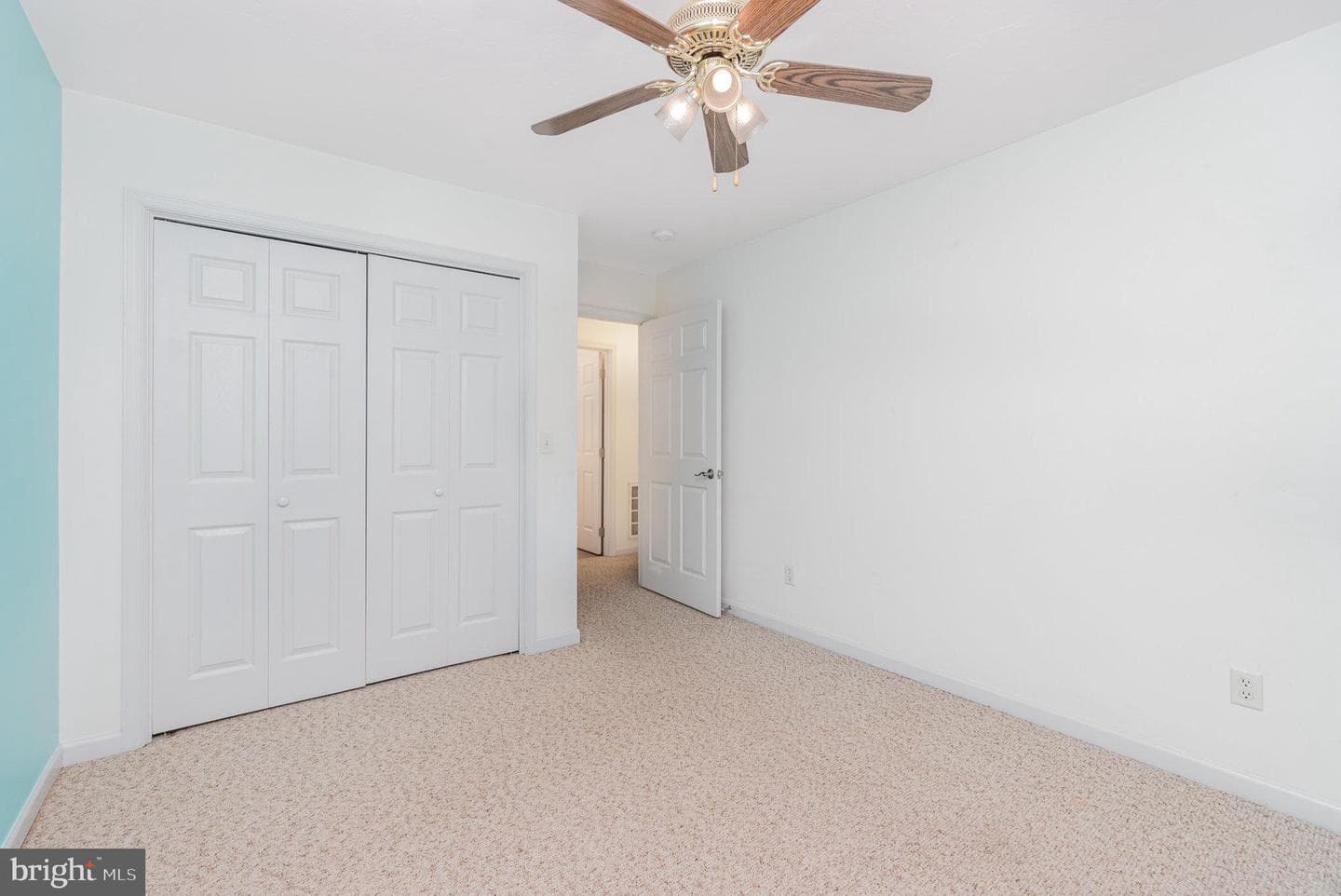 38 Lantern Lane photo 15