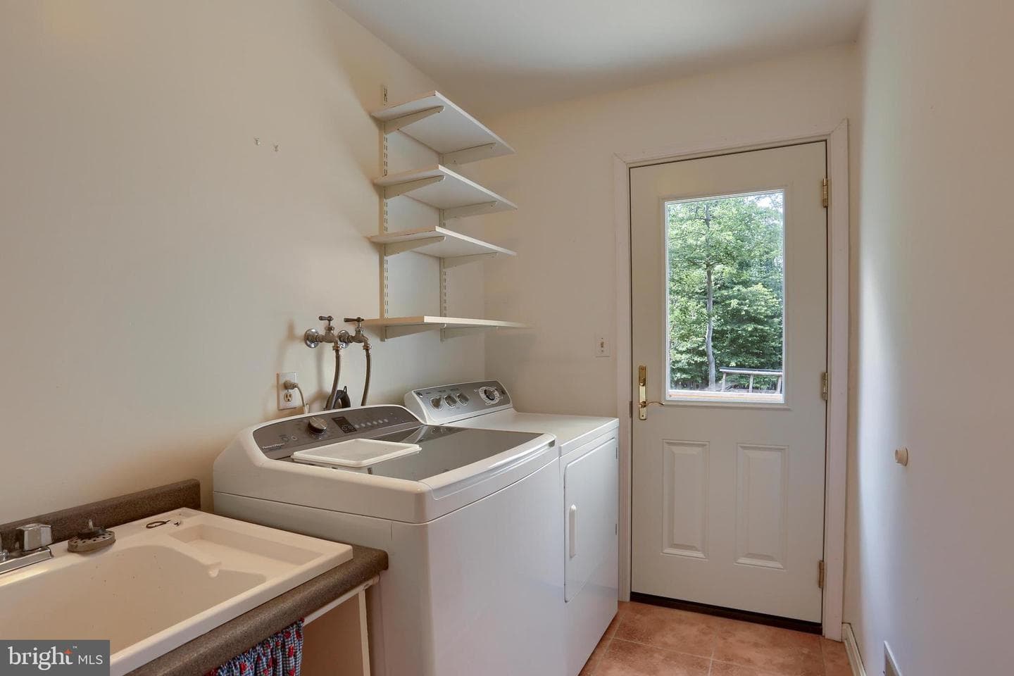 1226 Blossom Terrace photo 17