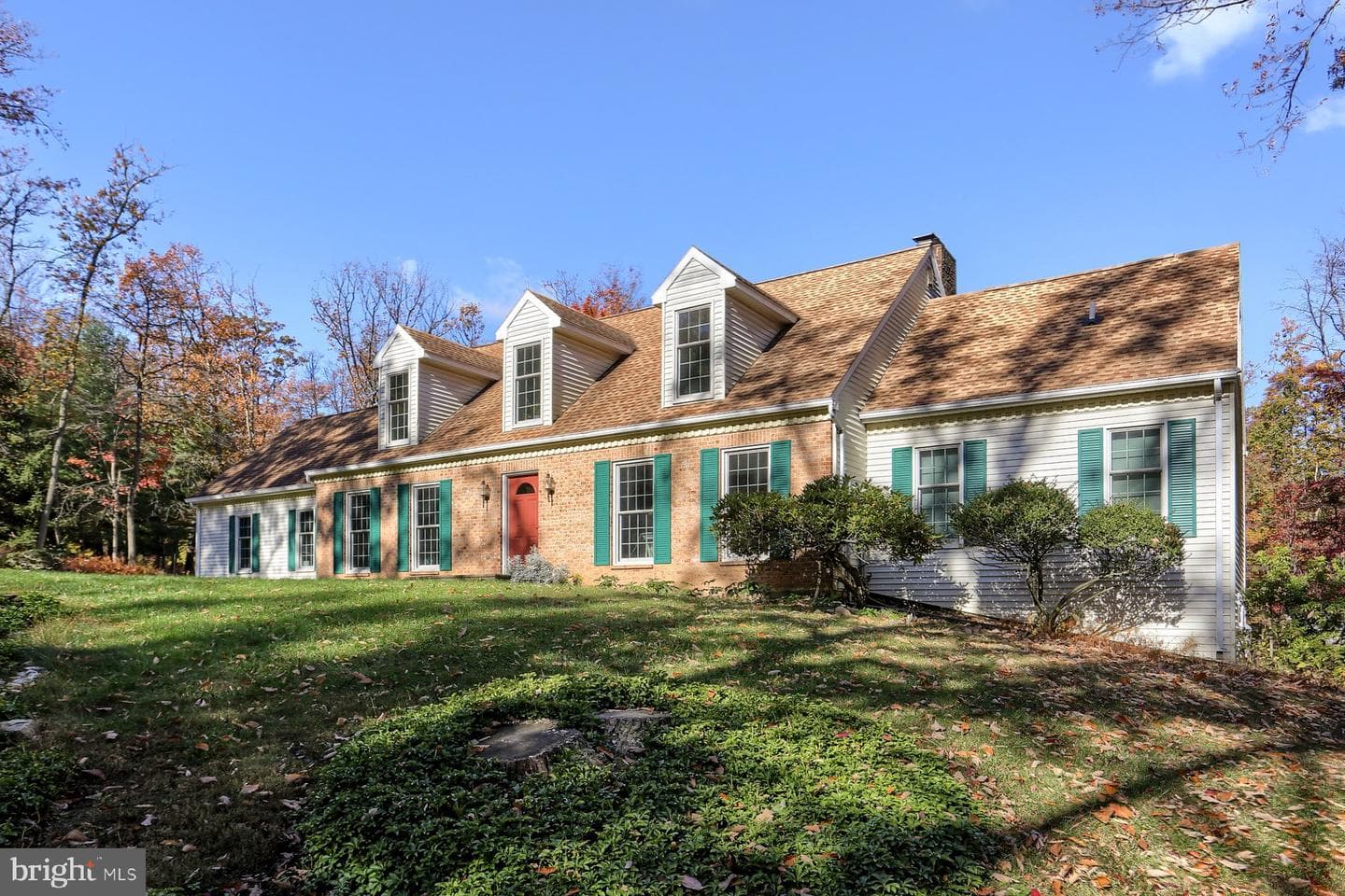 1226 Blossom Terrace photo 2