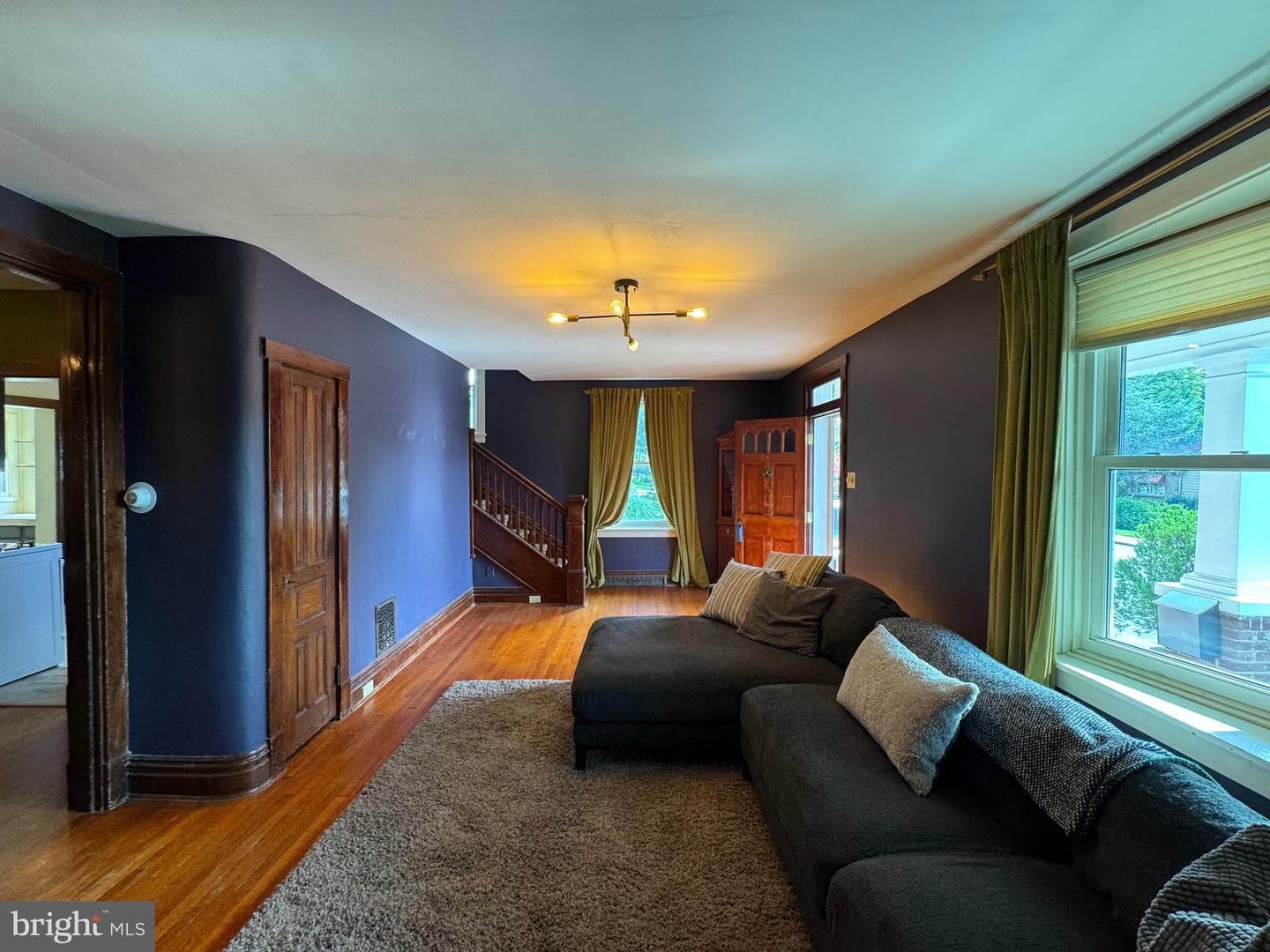 525 S Bedford Street photo 6