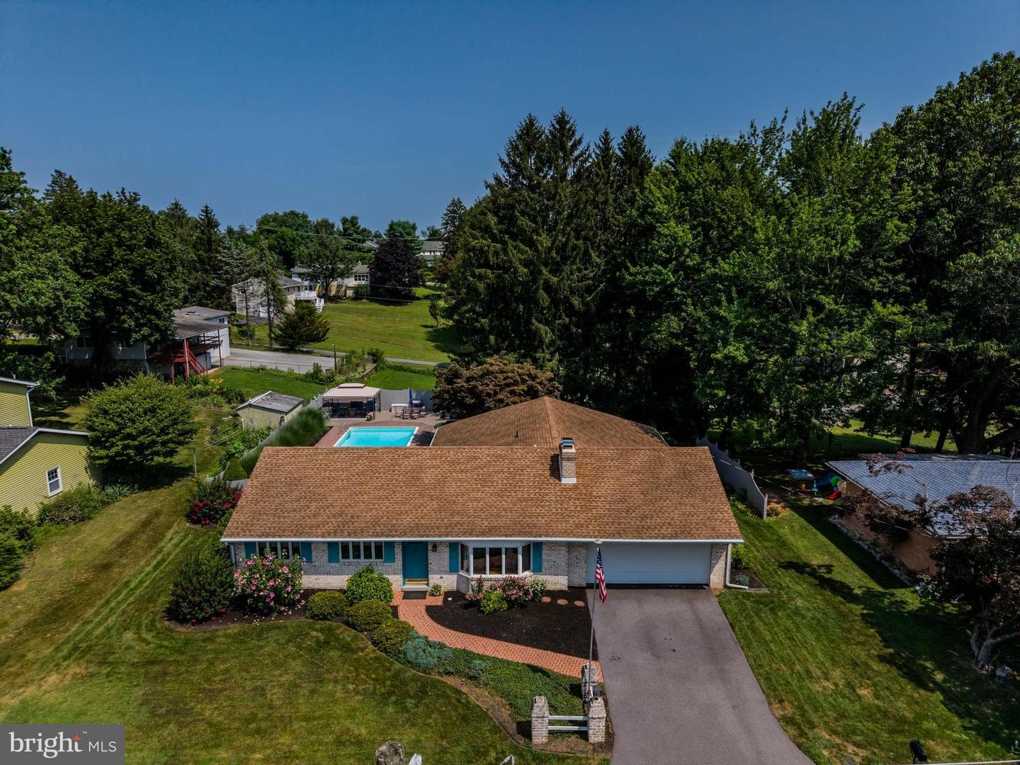611 Wingert Drive photo 11