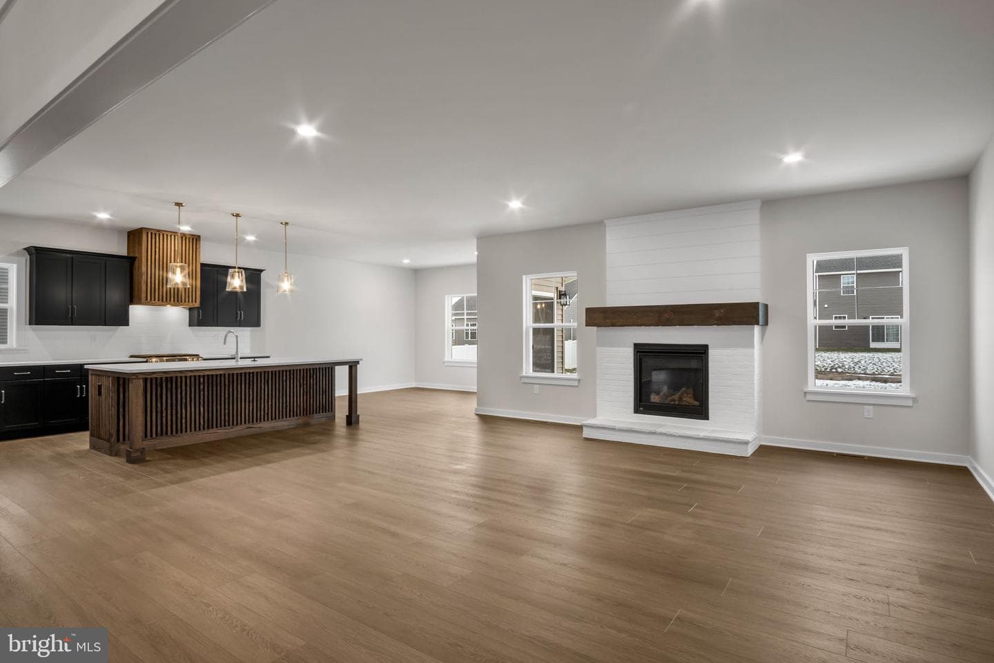 309 Deerfield Lane photo 7