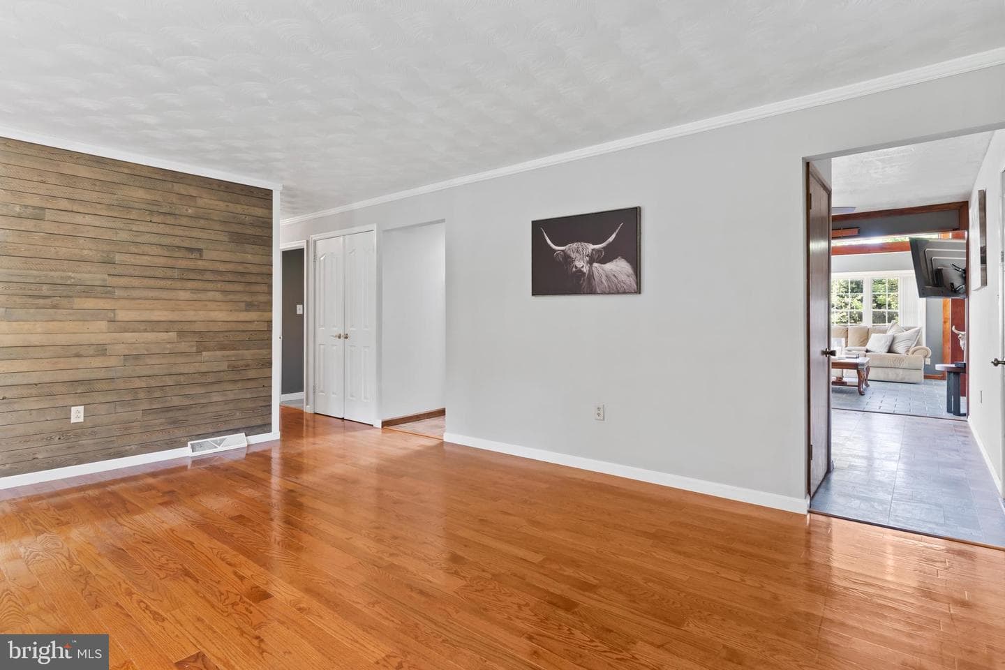 4717 Maple Avenue photo 11