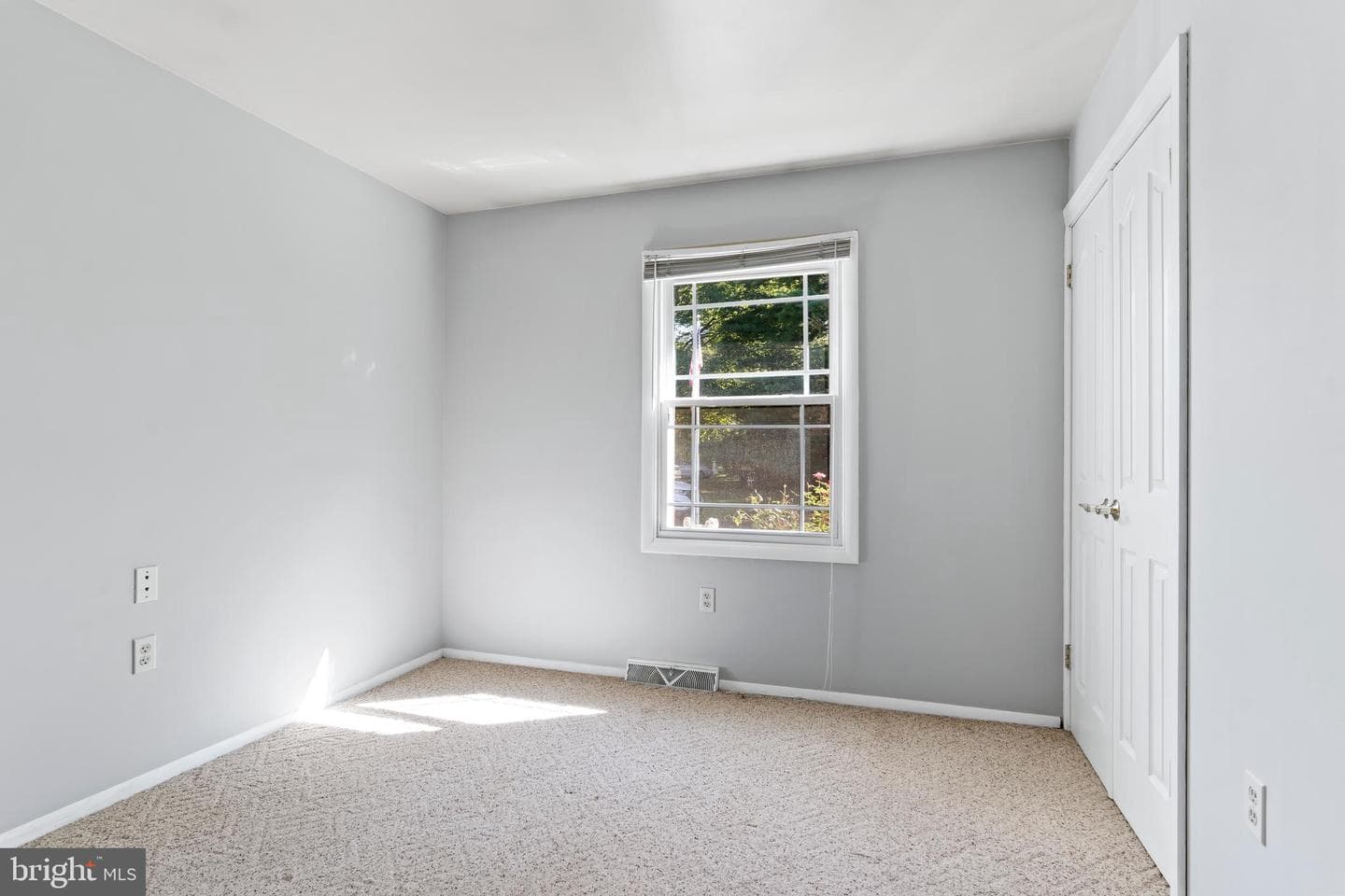 4717 Maple Avenue photo 24