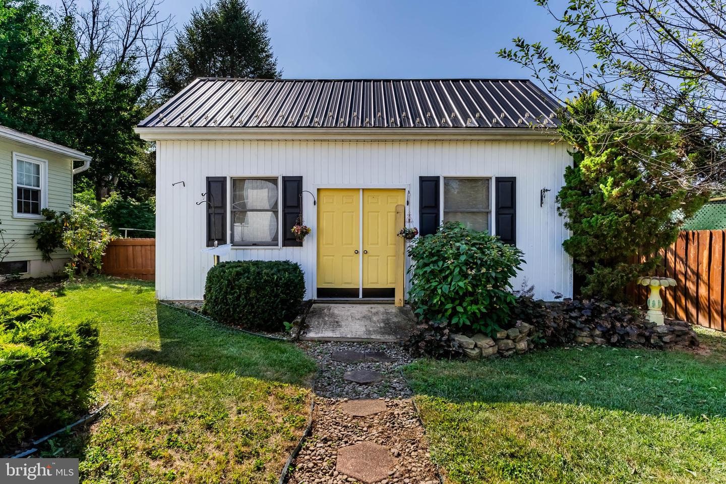 4717 Maple Avenue photo 8