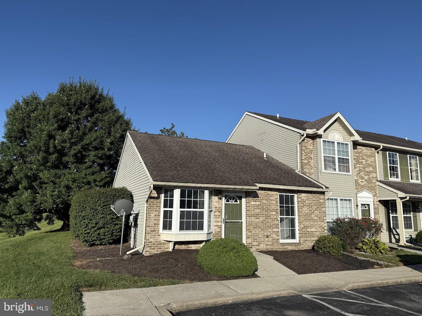 126 Easterly Drive photo 1