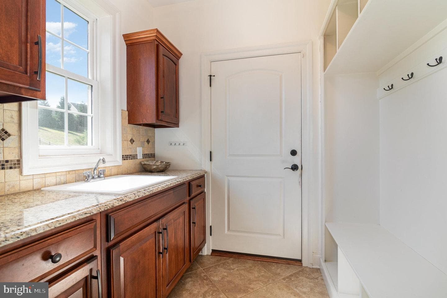 110 Balfour Drive photo 23