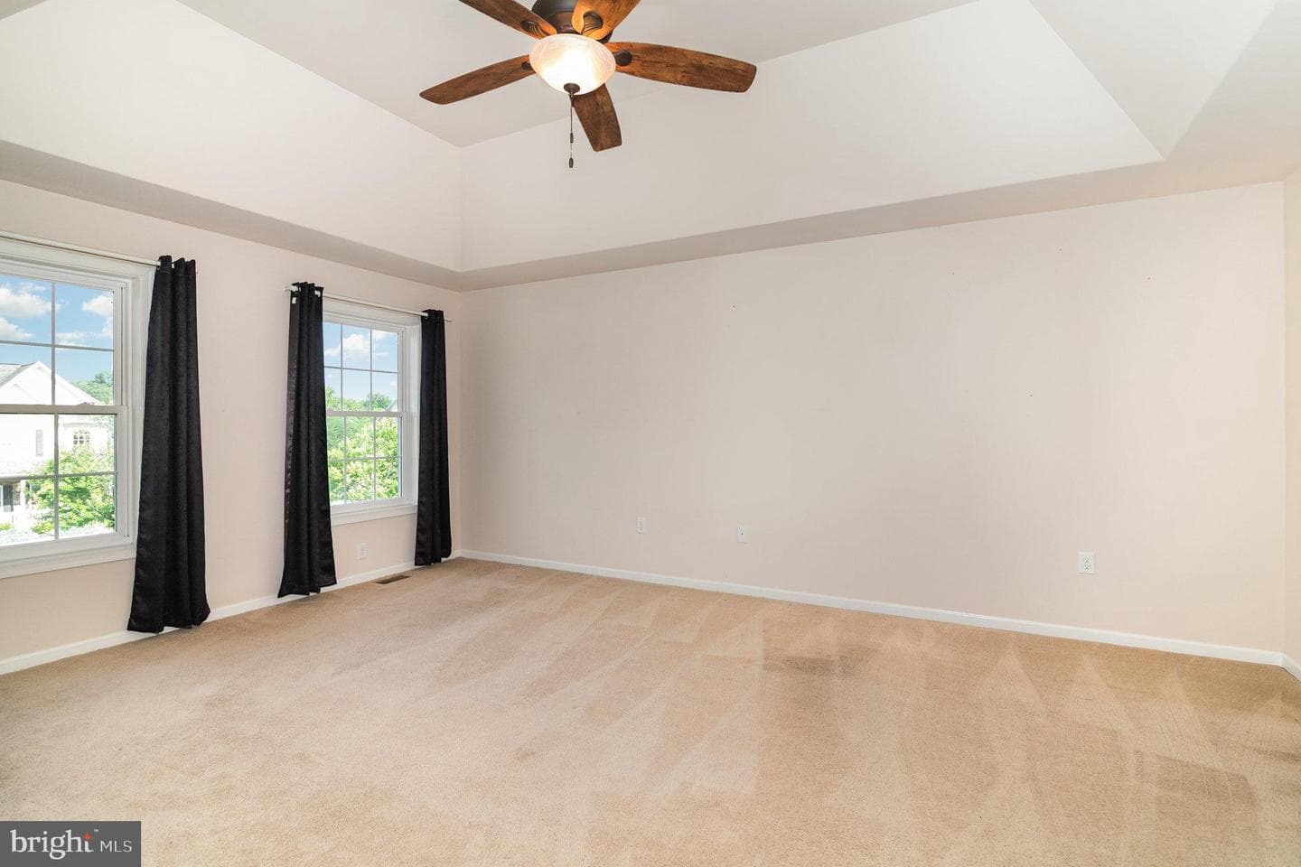 110 Balfour Drive photo 30