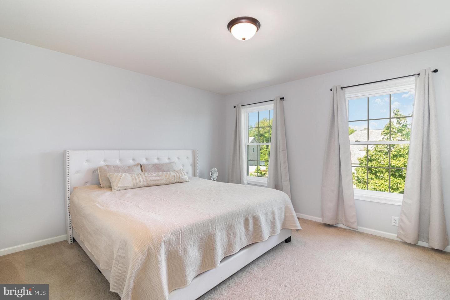 110 Balfour Drive photo 41