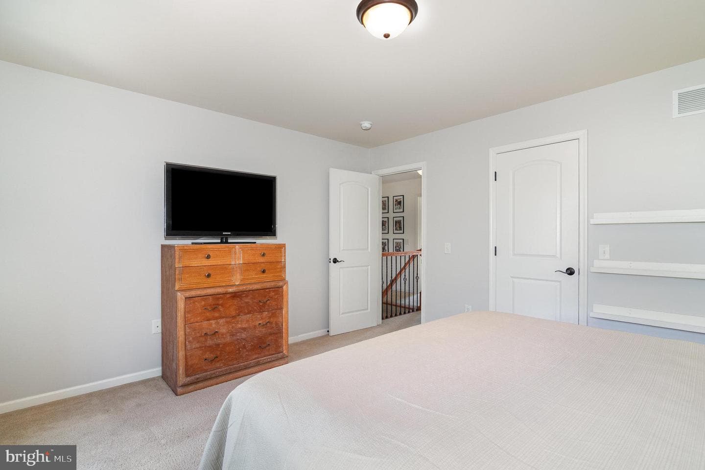 110 Balfour Drive photo 42